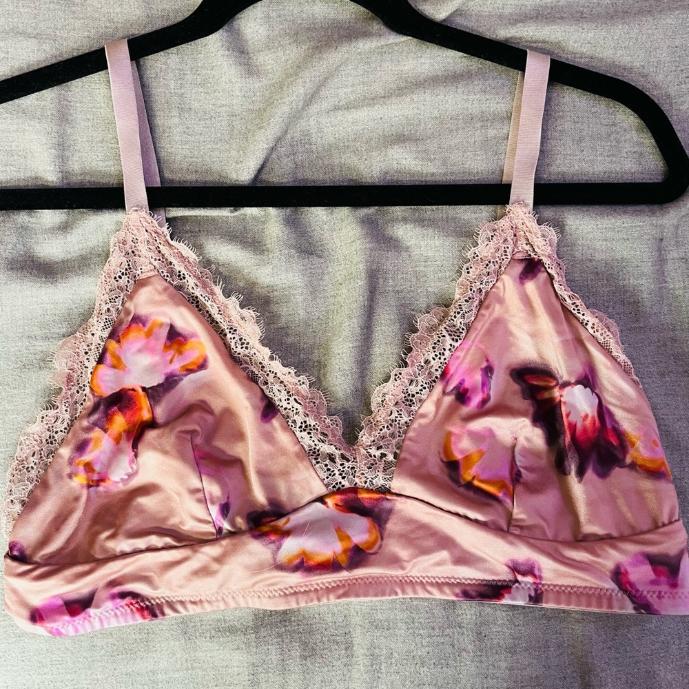 Bralette - Picture 3 of 5